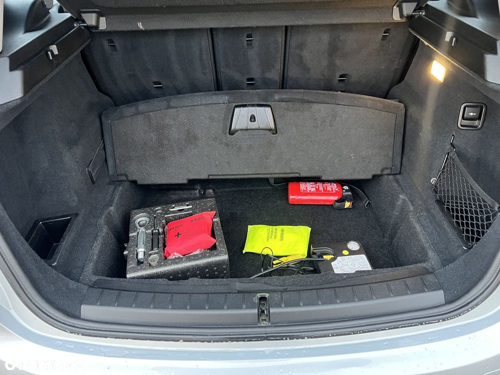 BMW Seria 2 216d - 25