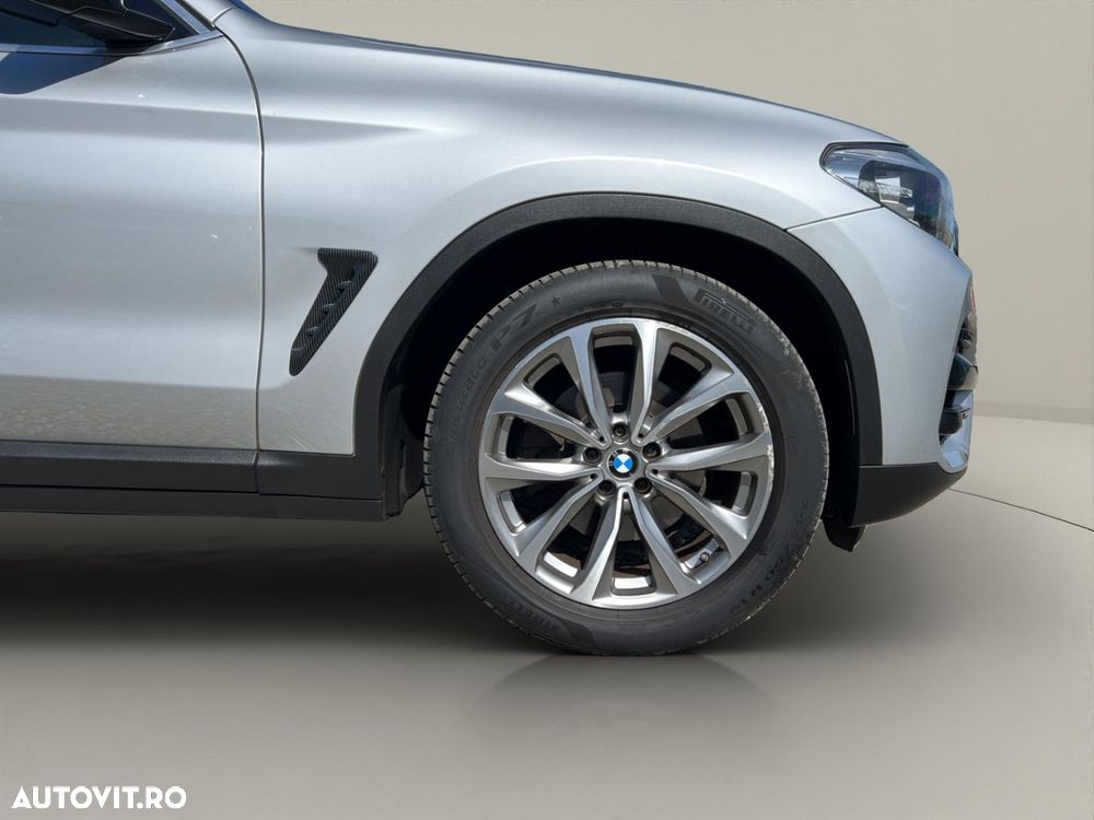 BMW X3 sDrive18d AT MHEV - 37