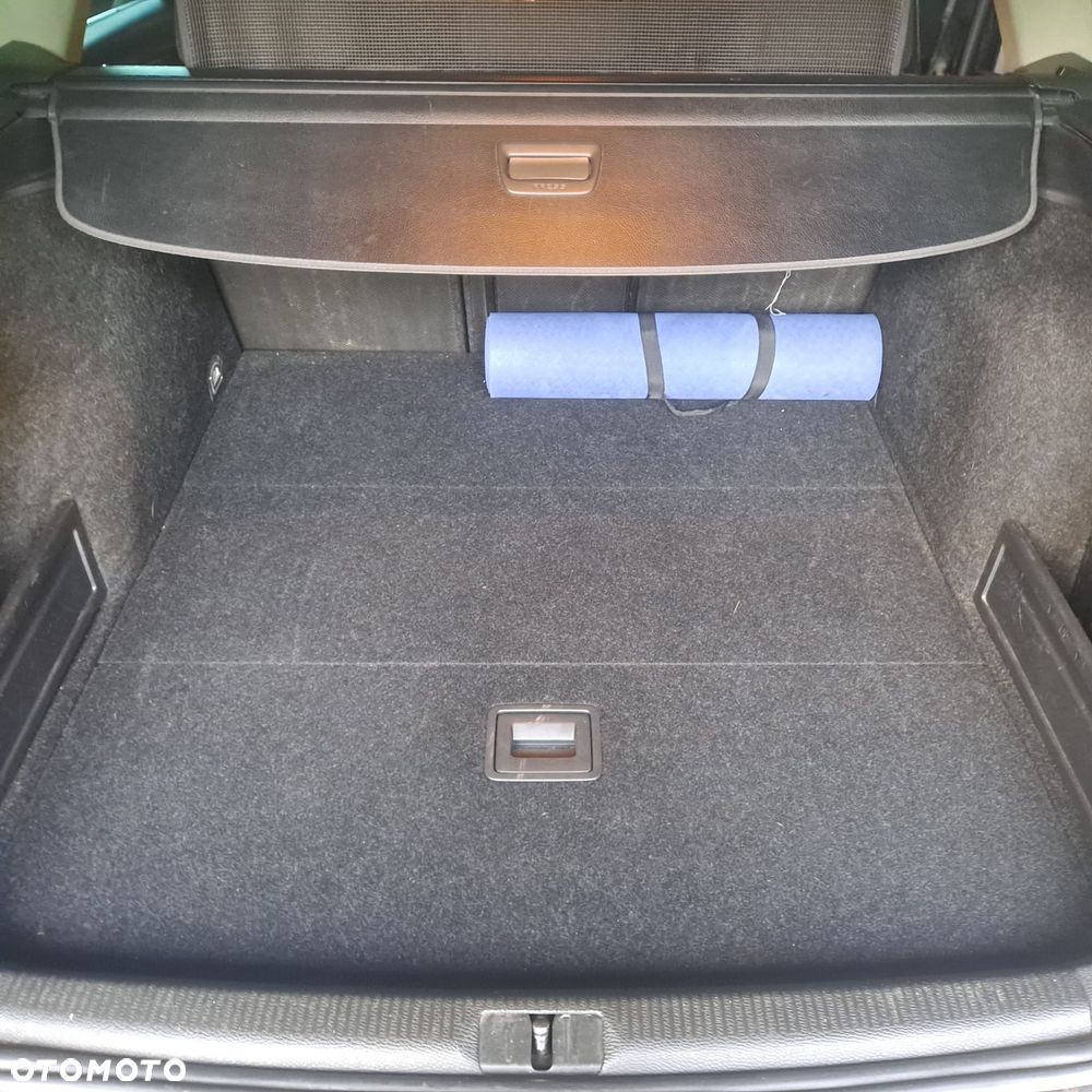 Volkswagen Passat 2.0 TDI DSG BlueMotion Technology Comfortline - 11