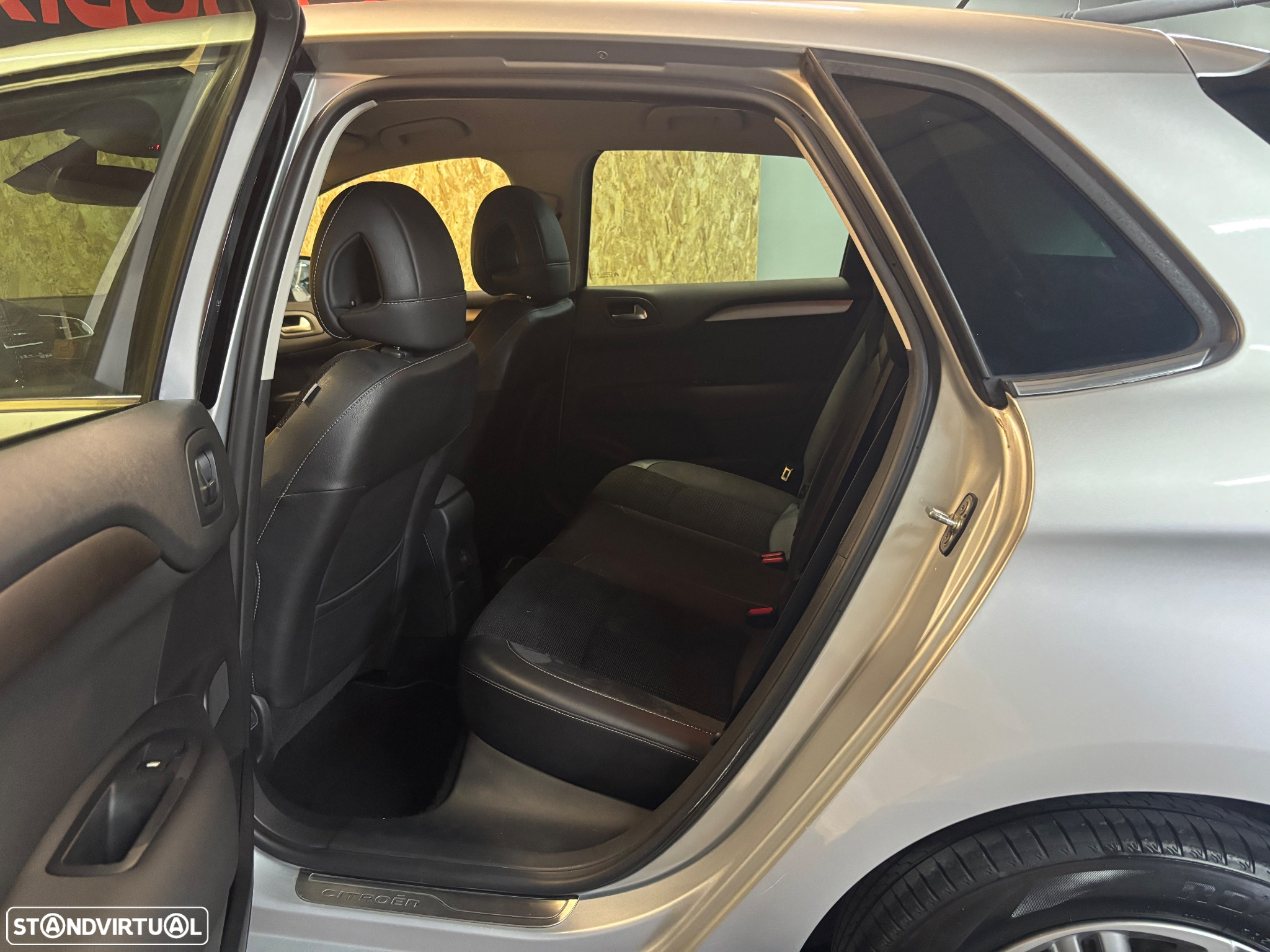 Citroën C4 1.6 e-HDi Exclusive - 11