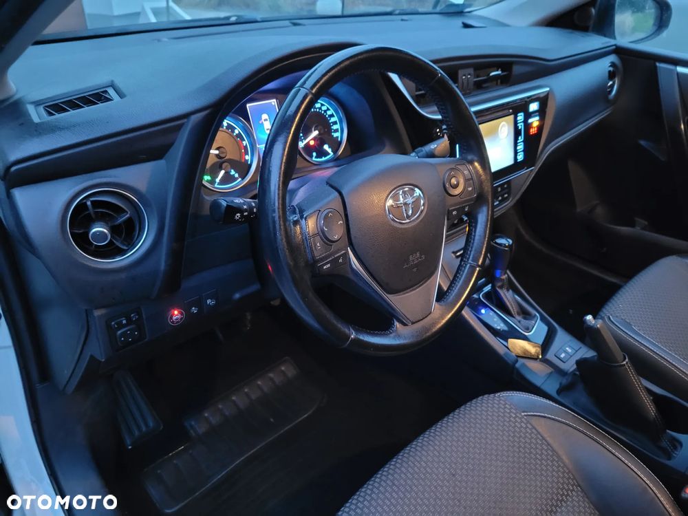 Toyota Corolla 1.6 Prestige MS - 8