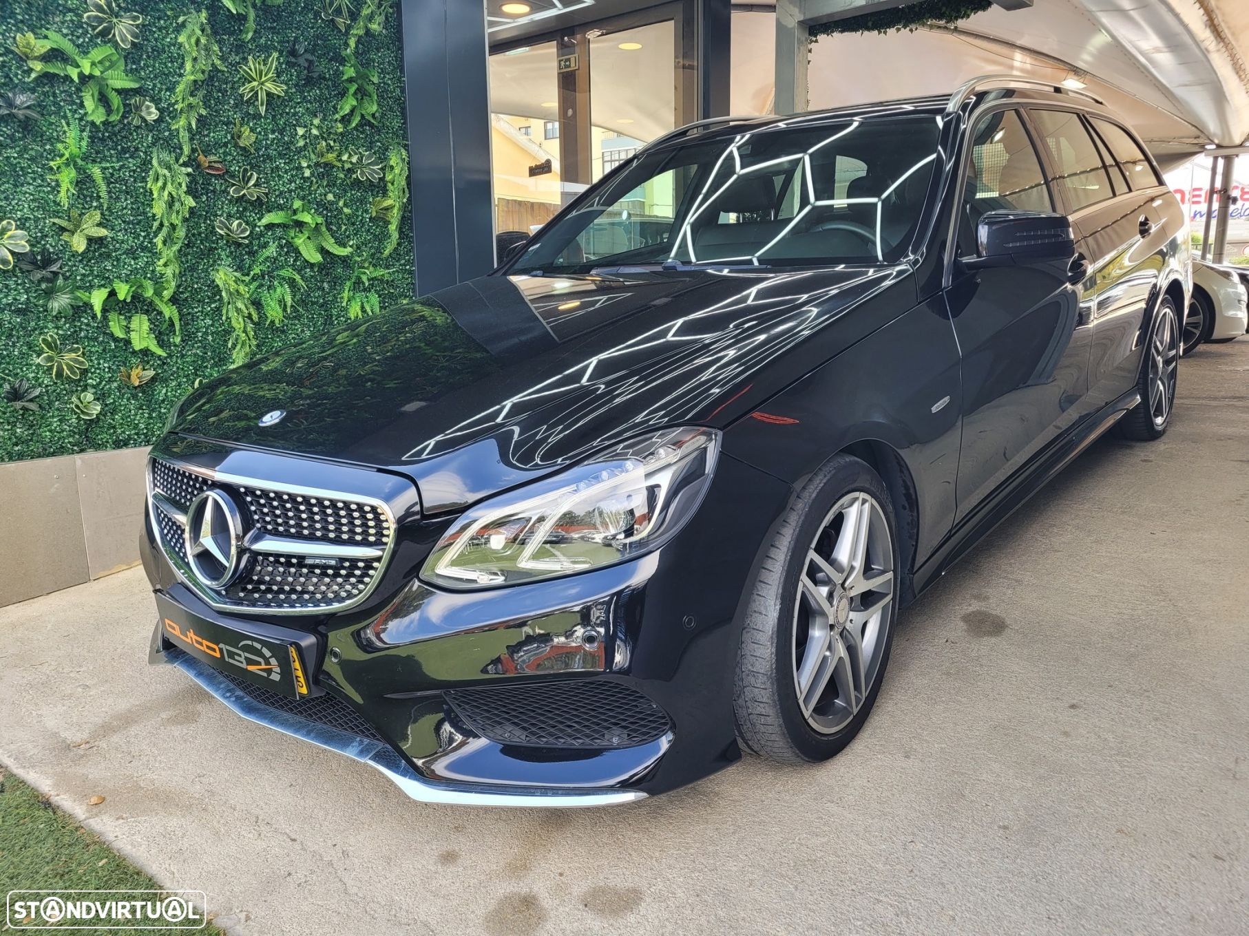 Mercedes-Benz E 300 Bluetec Hybrid Avantgarde - 3