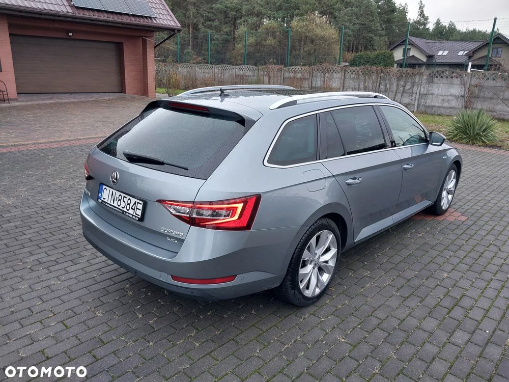 Skoda Superb 2.0 TDI 4x4 L&K DSG - 4