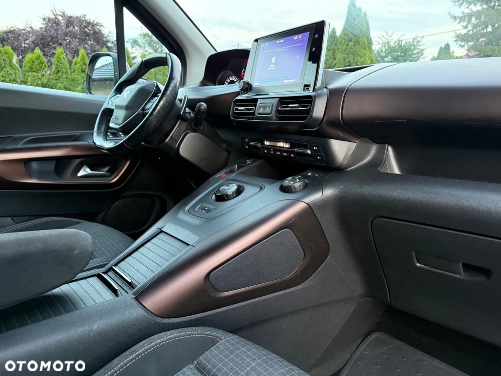 Peugeot Rifter 130 L1 EAT8 GT - 38