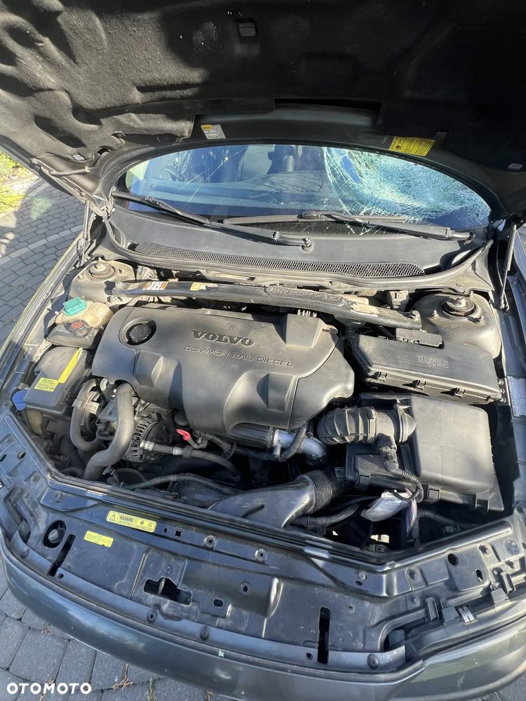 Volvo S60 2.4 D5 - 19