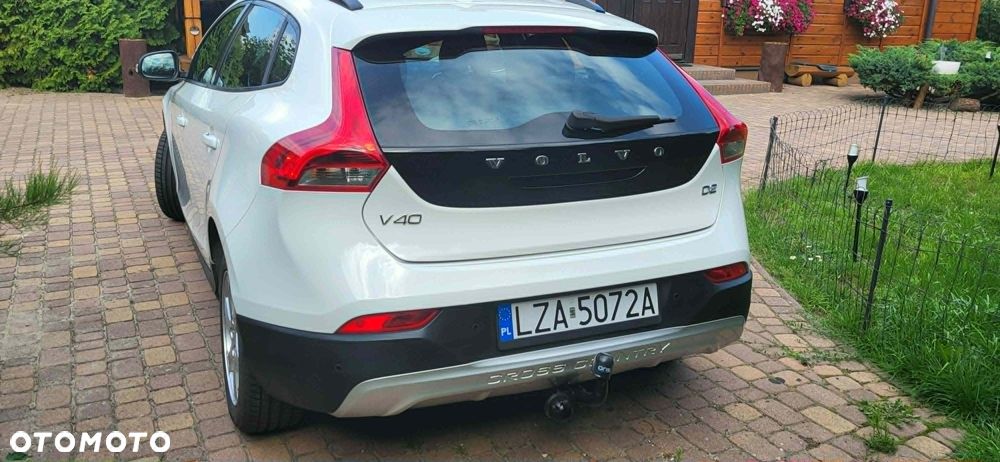 Volvo V40 Cross Country D2 Momentum - 4