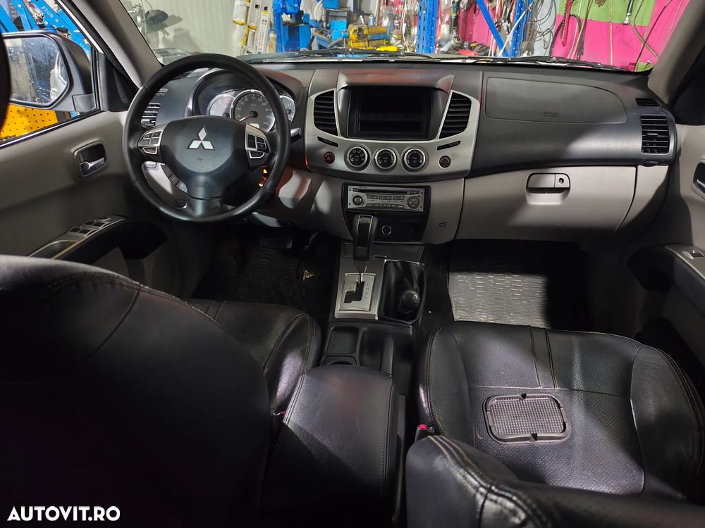 Mitsubishi L200 - 8