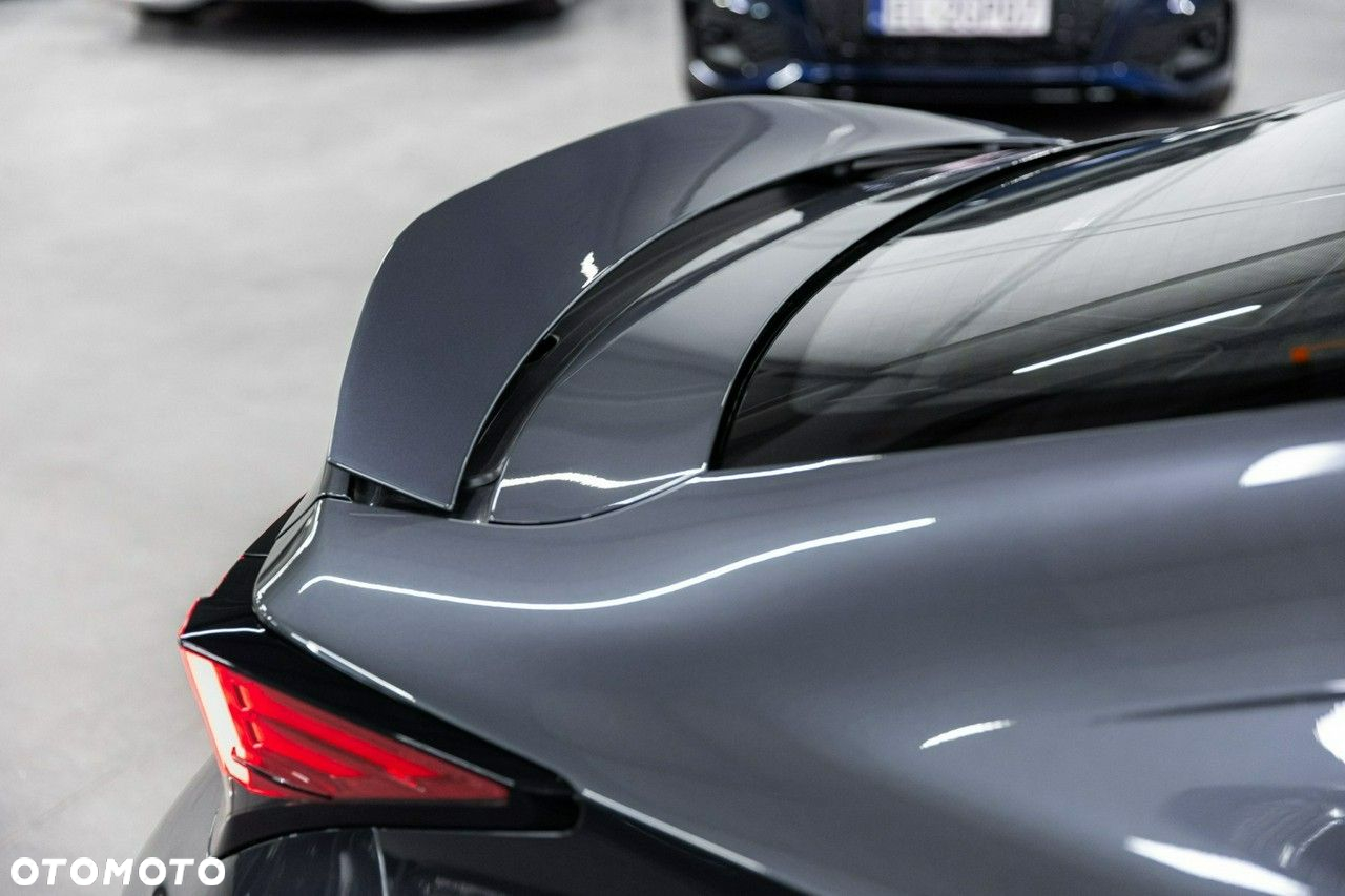 Lexus RC - 18