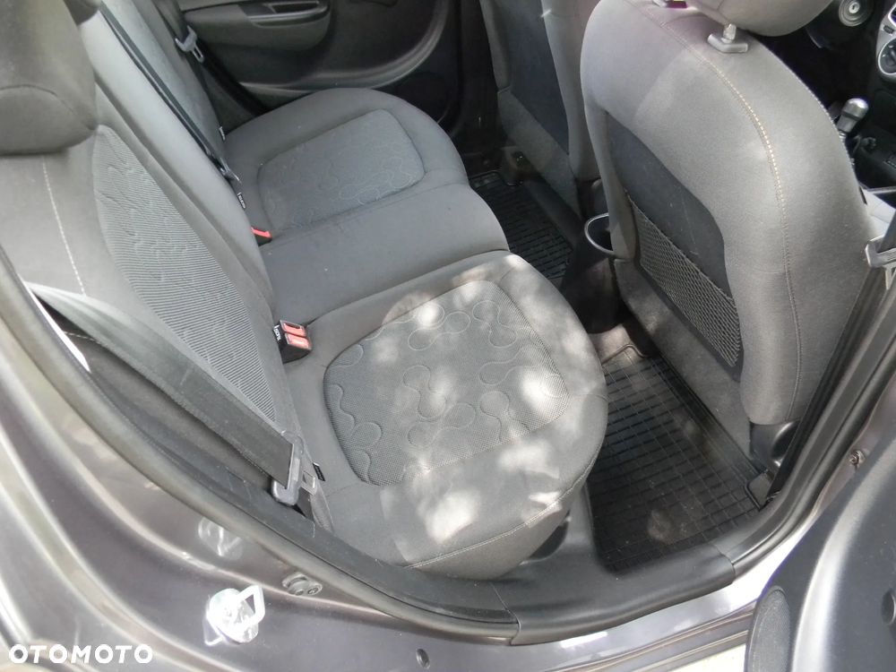 Hyundai i20 1.2 UEFA EURO 2012 Edition - 15