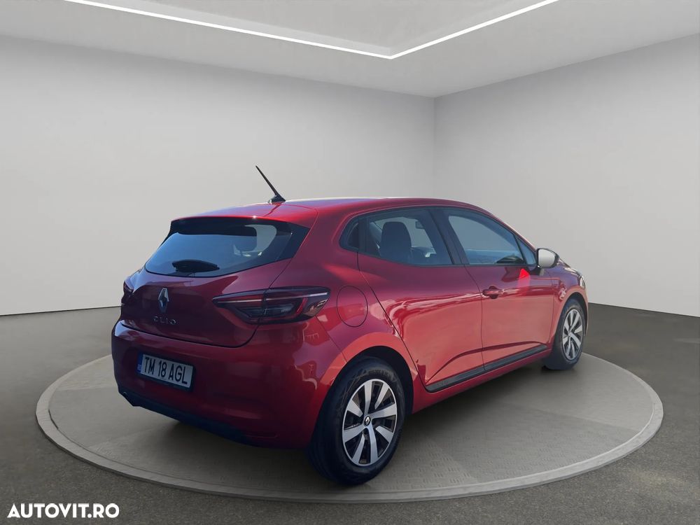 Renault Clio - 9