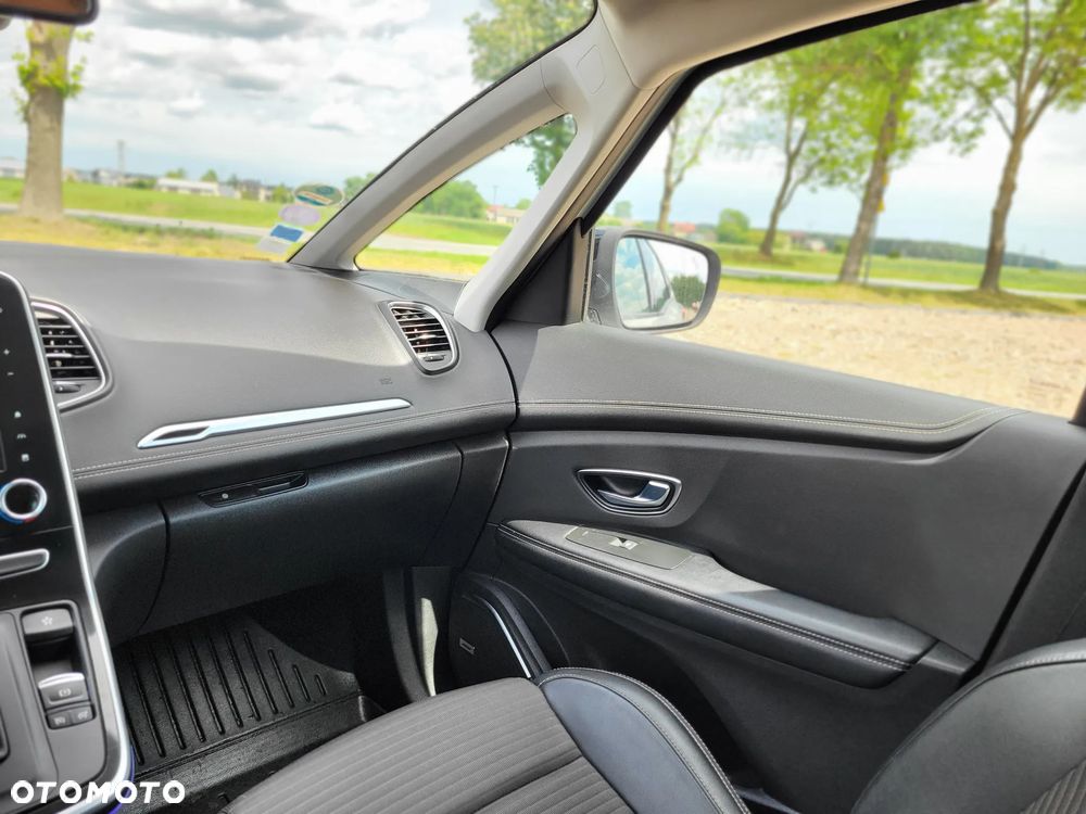 Renault Scenic - 12