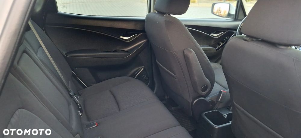 Hyundai ix20 1.6 blue Trend - 18
