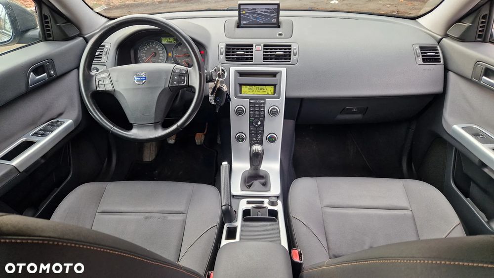 Volvo V50 D3 Momentum - 9