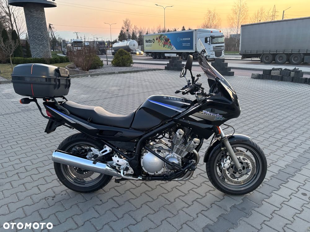 Yamaha XJ - 30
