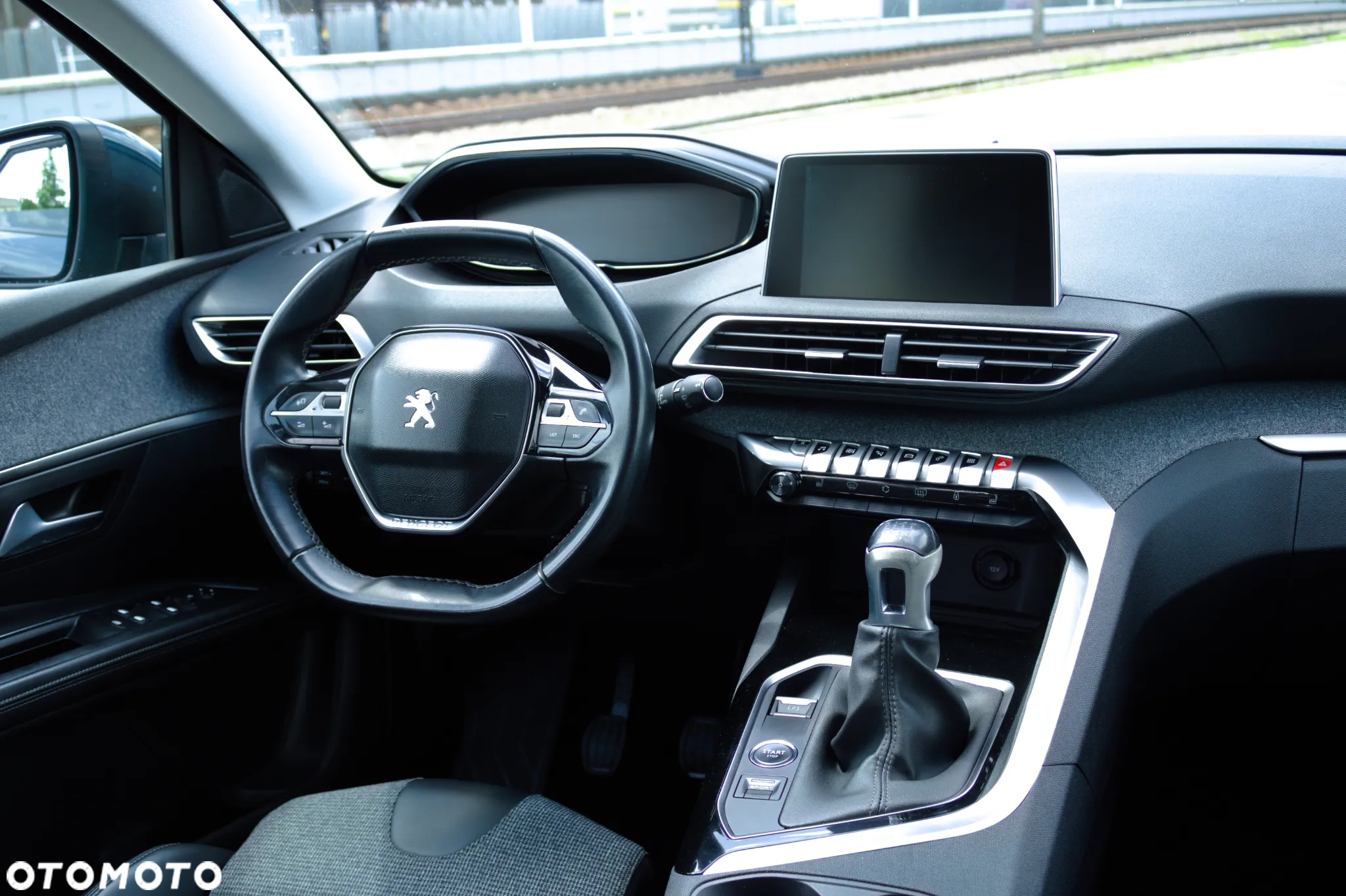 Peugeot 5008 2.0 BlueHDi Allure 7os - 26
