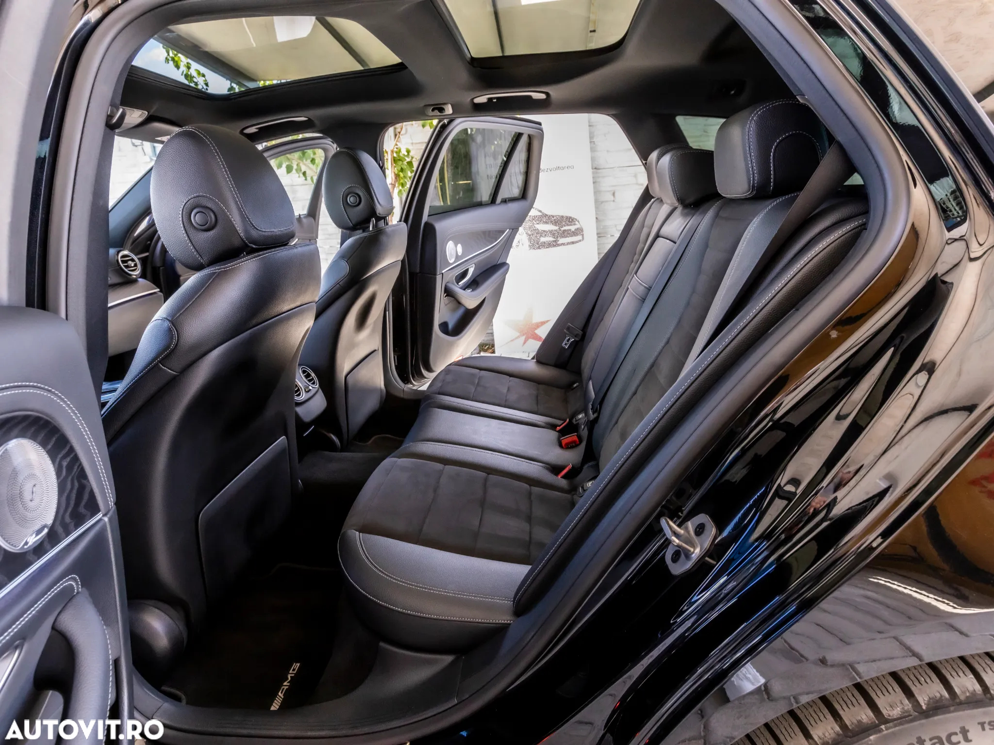 Mercedes-Benz E 300 de T 9G-TRONIC AMG Line - 16