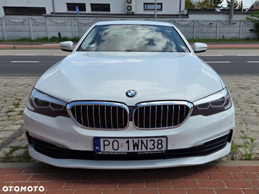 BMW Seria 5 518d - 24