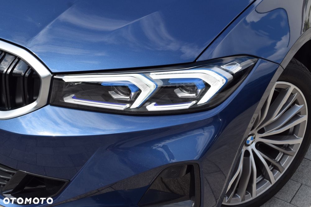 BMW Seria 3 320d xDrive Luxury Line sport - 8