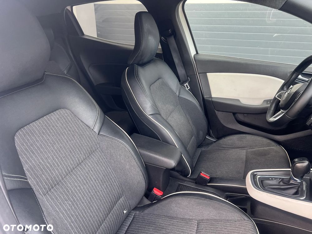Renault Clio 1.6 E-TECH Techno - 30