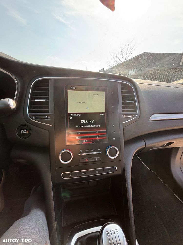Renault Megane ENERGY TCe 130 BOSE EDITION - 14