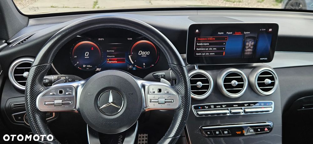 Mercedes-Benz GLC 220 d 4Matic 9G-TRONIC AMG Line - 31