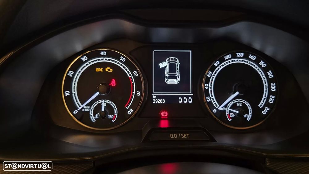 Skoda Kamiq 1.0 TSI Style - 38