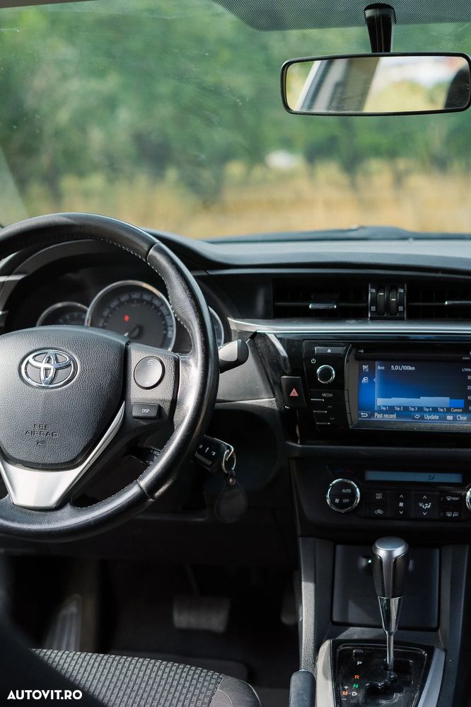 Toyota Corolla 1.6 Valvematic CVT Sol - 29