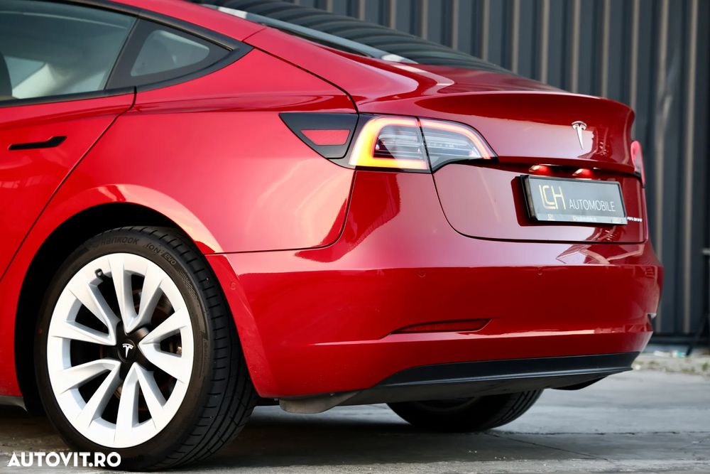 Tesla Model 3 - 18