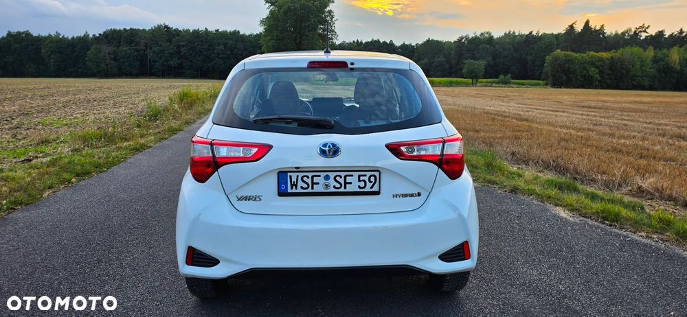 Toyota Yaris 1.5 VVT-i Team Deutschland - 8