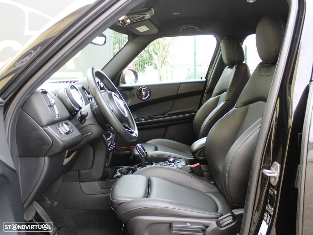 MINI Countryman Cooper D Auto - 29