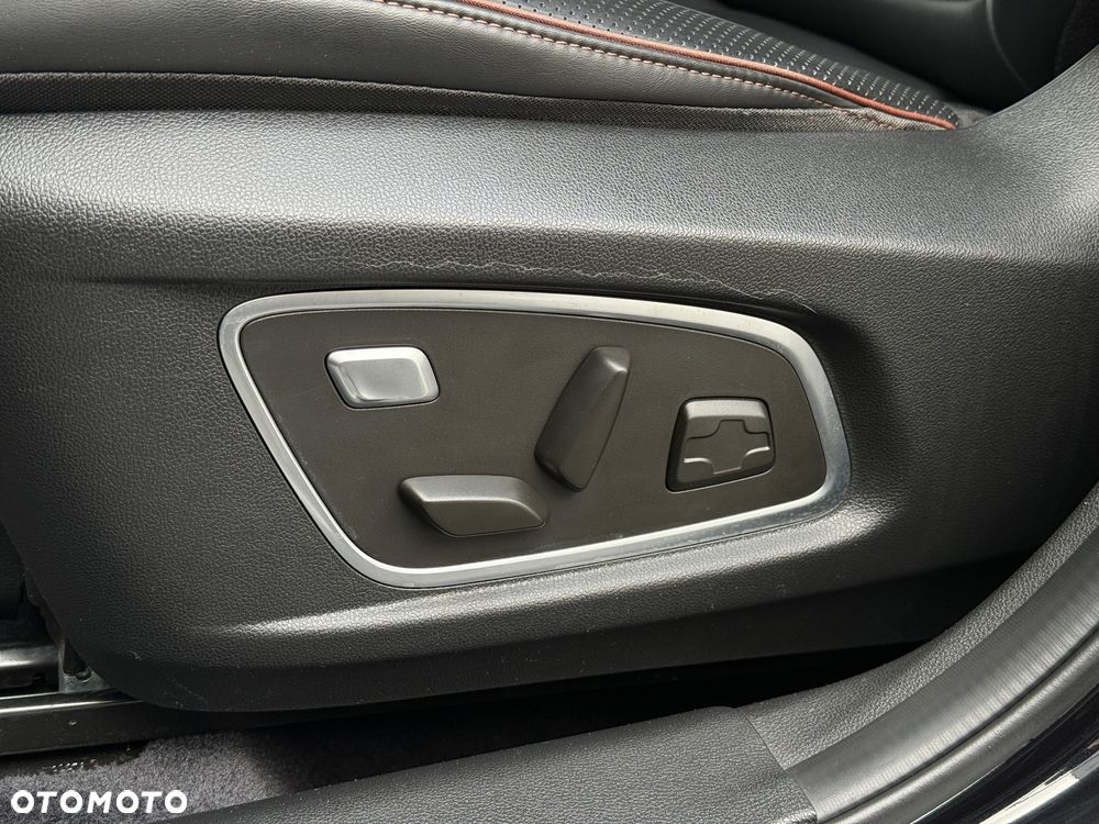 Renault Koleos 2.0 Blue dCi Initiale Paris 4x4 X-Tronic - 17