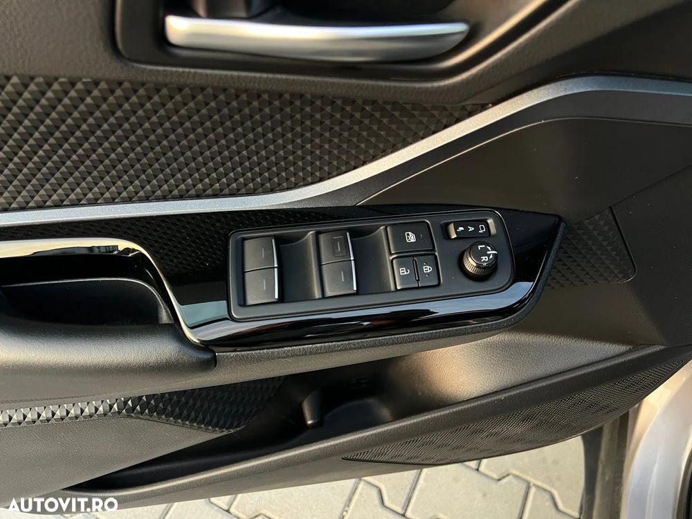 Toyota C-HR 1.8 HSD 122 CP 4x2 CVT C-lassy bi-tone - 20