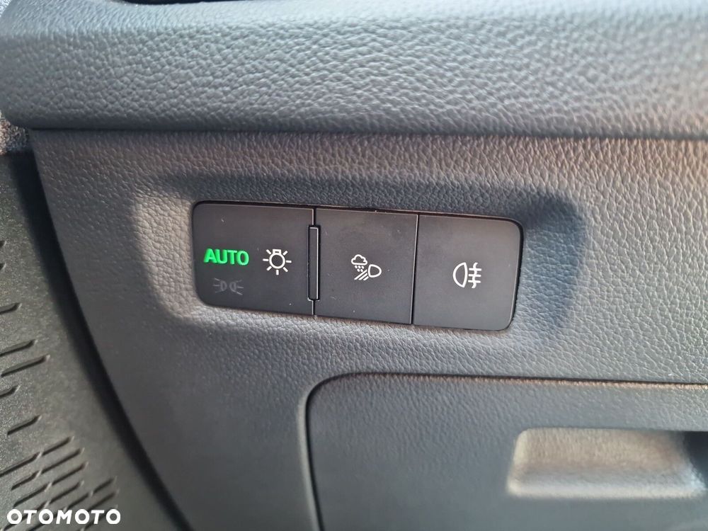 Skoda Octavia 2.0 TDI Selection DSG - 31