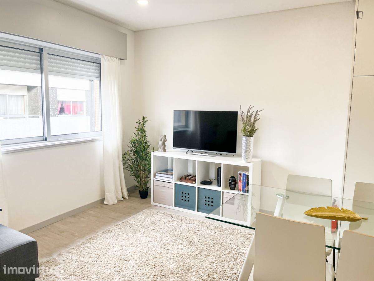 Apartamento com 2 quartos - localizado em Miragaia Porto - Grande imagem: 3/28