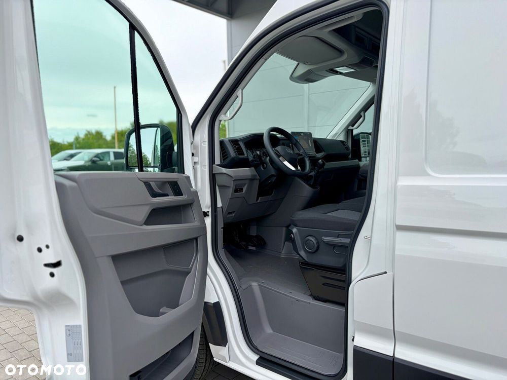 Volkswagen Crafter 35 2.0 TDI L4H3 4490 140 KM - 17