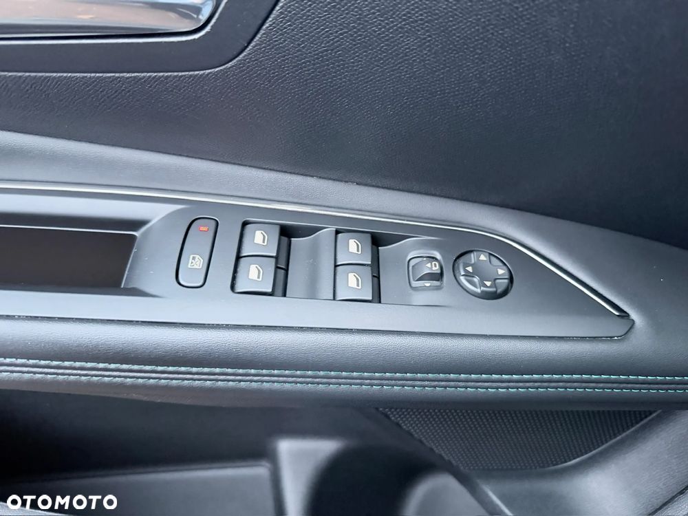 Peugeot 3008 1.5 BlueHDi Allure S&S EAT8 - 22