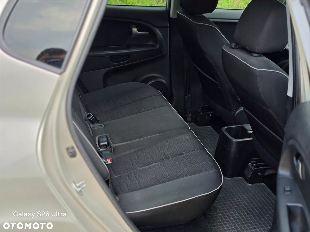 Kia Venga 1.4 L - 10