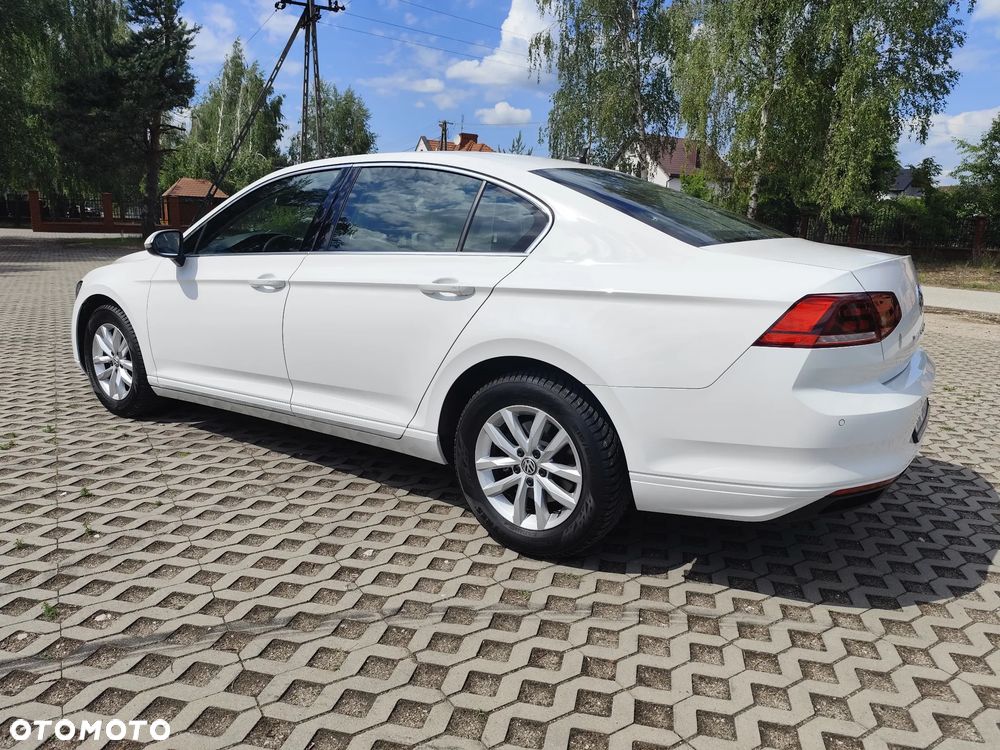 Volkswagen Passat 2.0 TDI EVO Business - 4