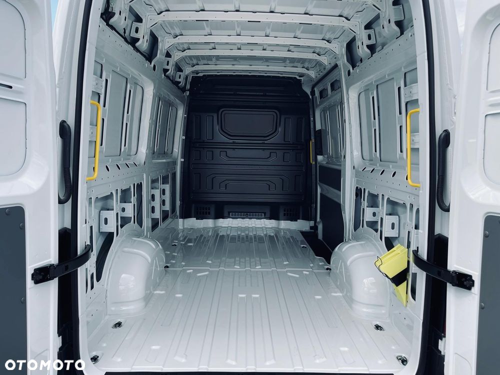 Volkswagen Crafter - 15