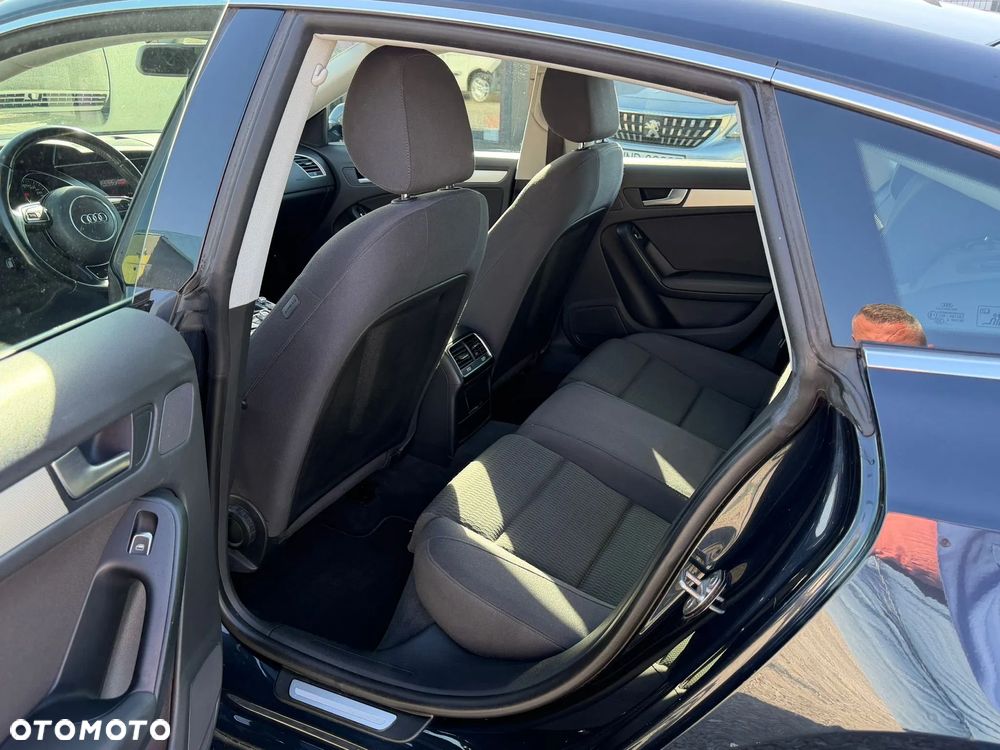 Audi A5 Limousine - 14