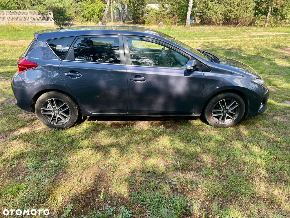 Toyota Auris 1.6 Valvematic Multidrive S Executive - 8