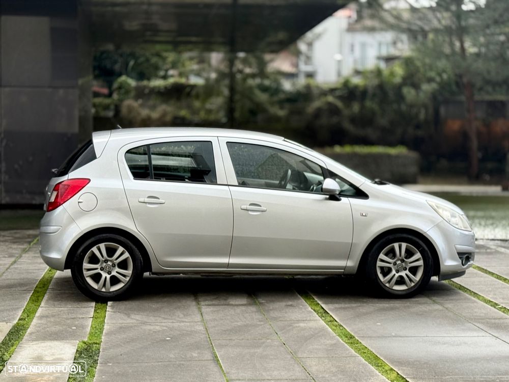 Opel Corsa 1.3 CDTI Enjoy EcoFLEX - 17