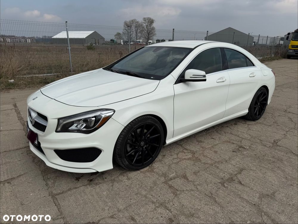 Mercedes-Benz CLA 250 4Matic 7G-DCT Sport - 3