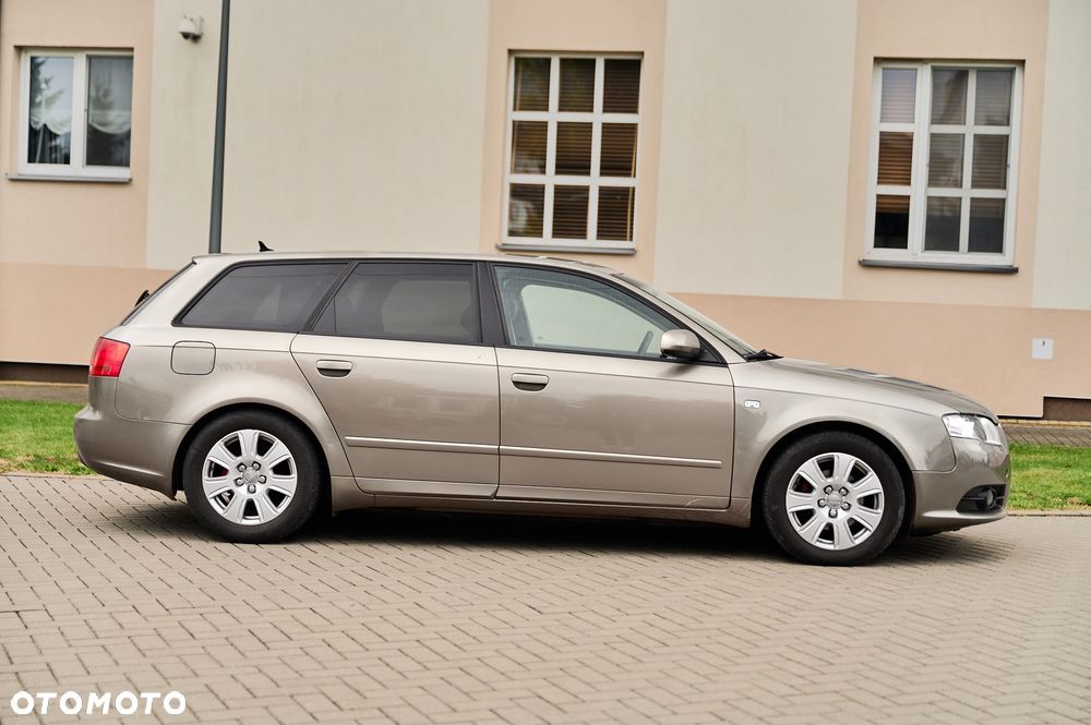 Audi A4 Avant - 19
