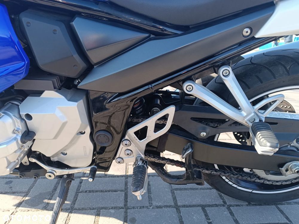 Yamaha Inny - 33