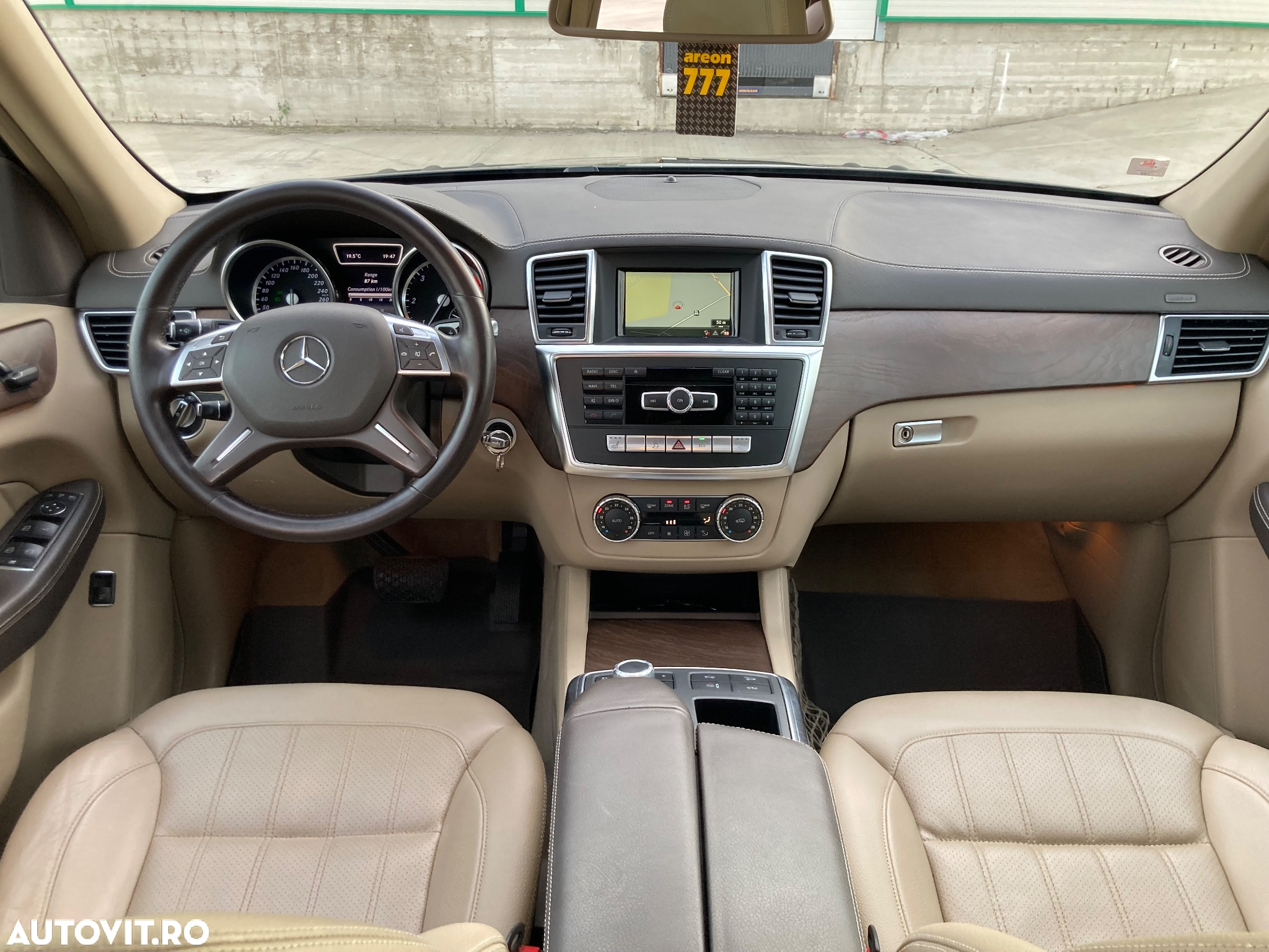 Mercedes-Benz GL 350 BlueTEC 4Matic 7G-TRONIC - 12