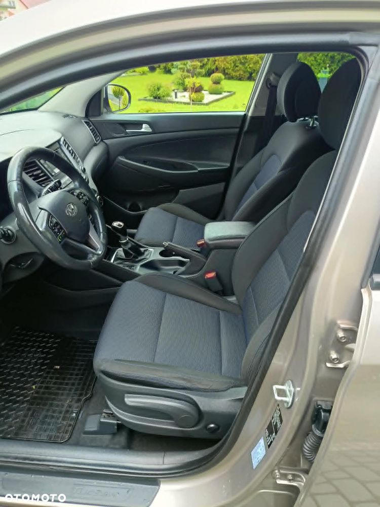 Hyundai Tucson 1.6 GDI BlueDrive Comfort 2WD - 12