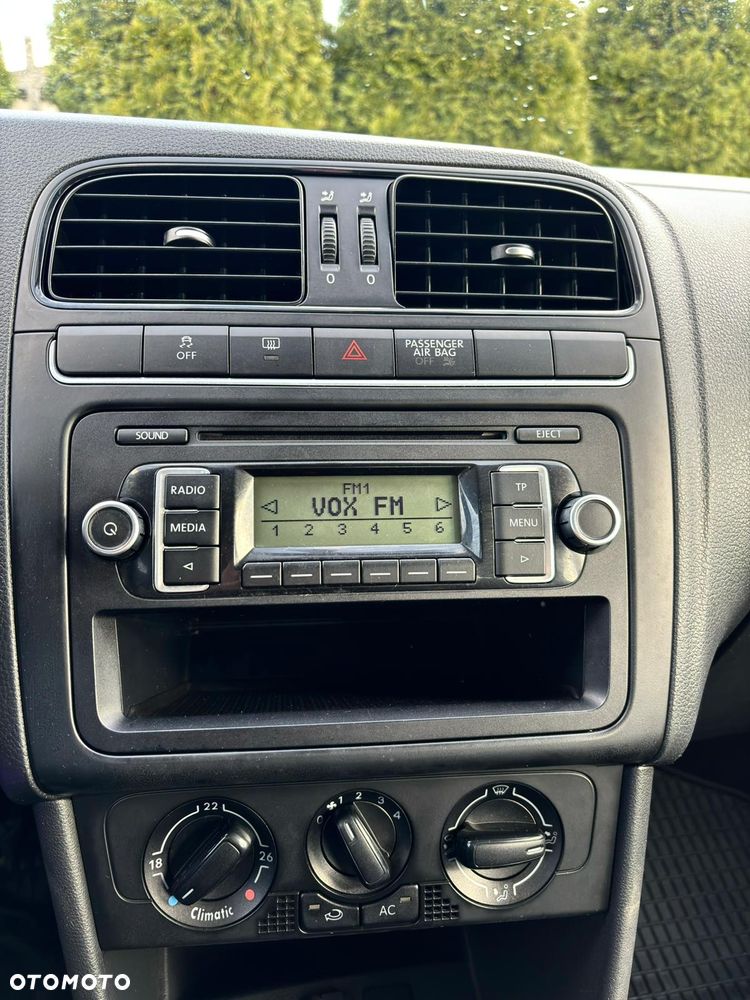 Volkswagen Polo 1.2 Life - 12