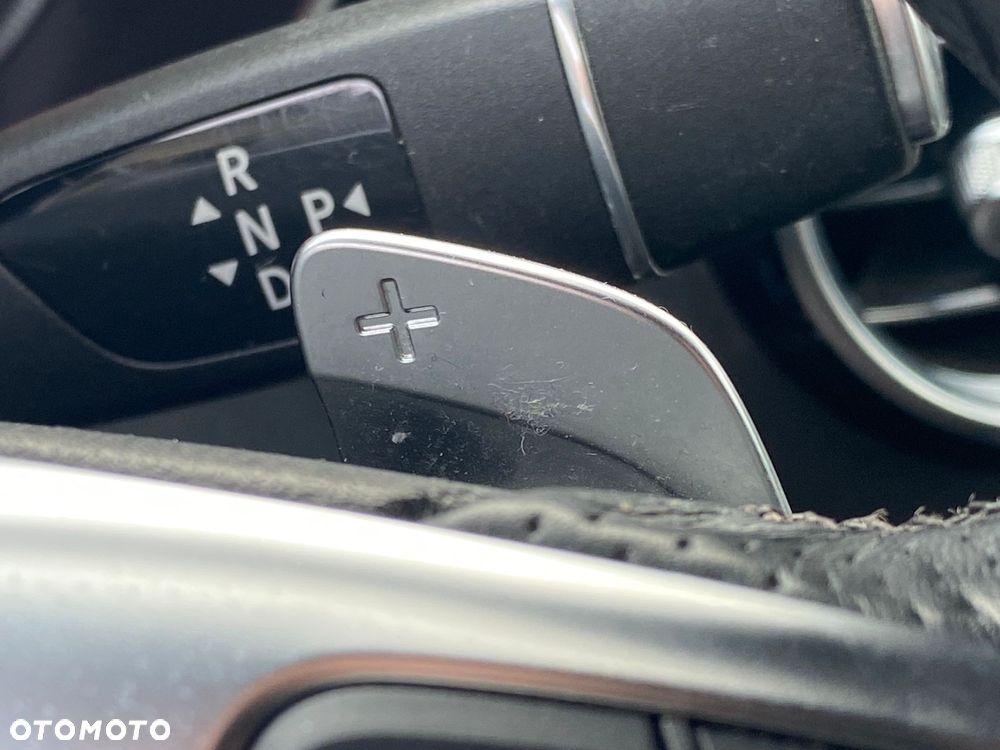 Mercedes-Benz GLC - 17