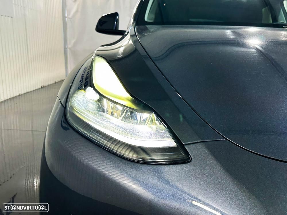 Tesla Model Y Long Range Dual Motor AWD - 15